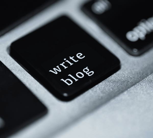 How to Write an Effective Hotel Review Blog: A Step-by-Step Guide