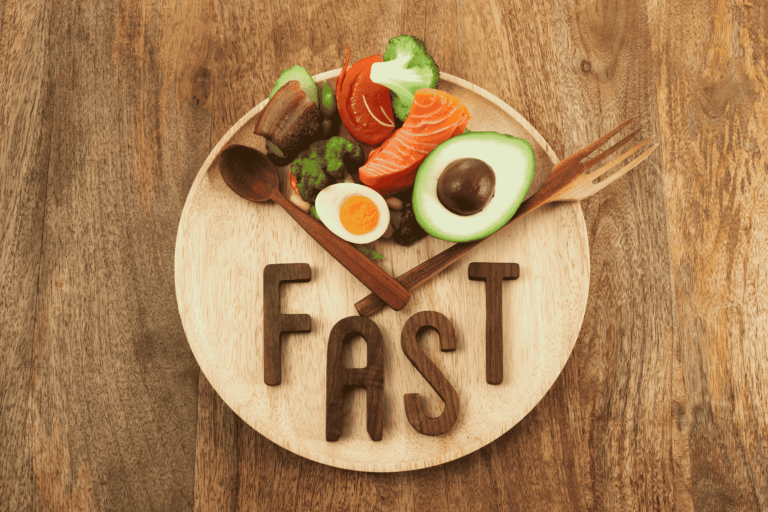 Intermittent Fasting 101: A Beginner’s Guide for Your New Year’s Plan