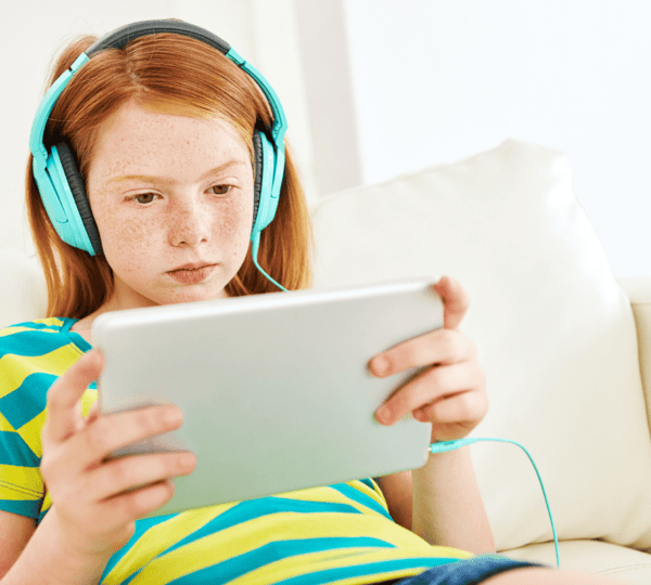 Balancing Screen Time in 2025: Teaching Healthy Tech Habits