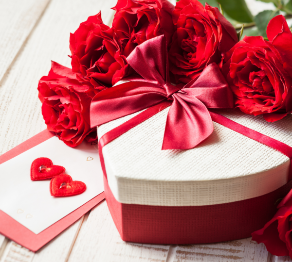 Valentine’s Day Gifts for Her: Personalized & Heartfelt Presents to Show Your Love